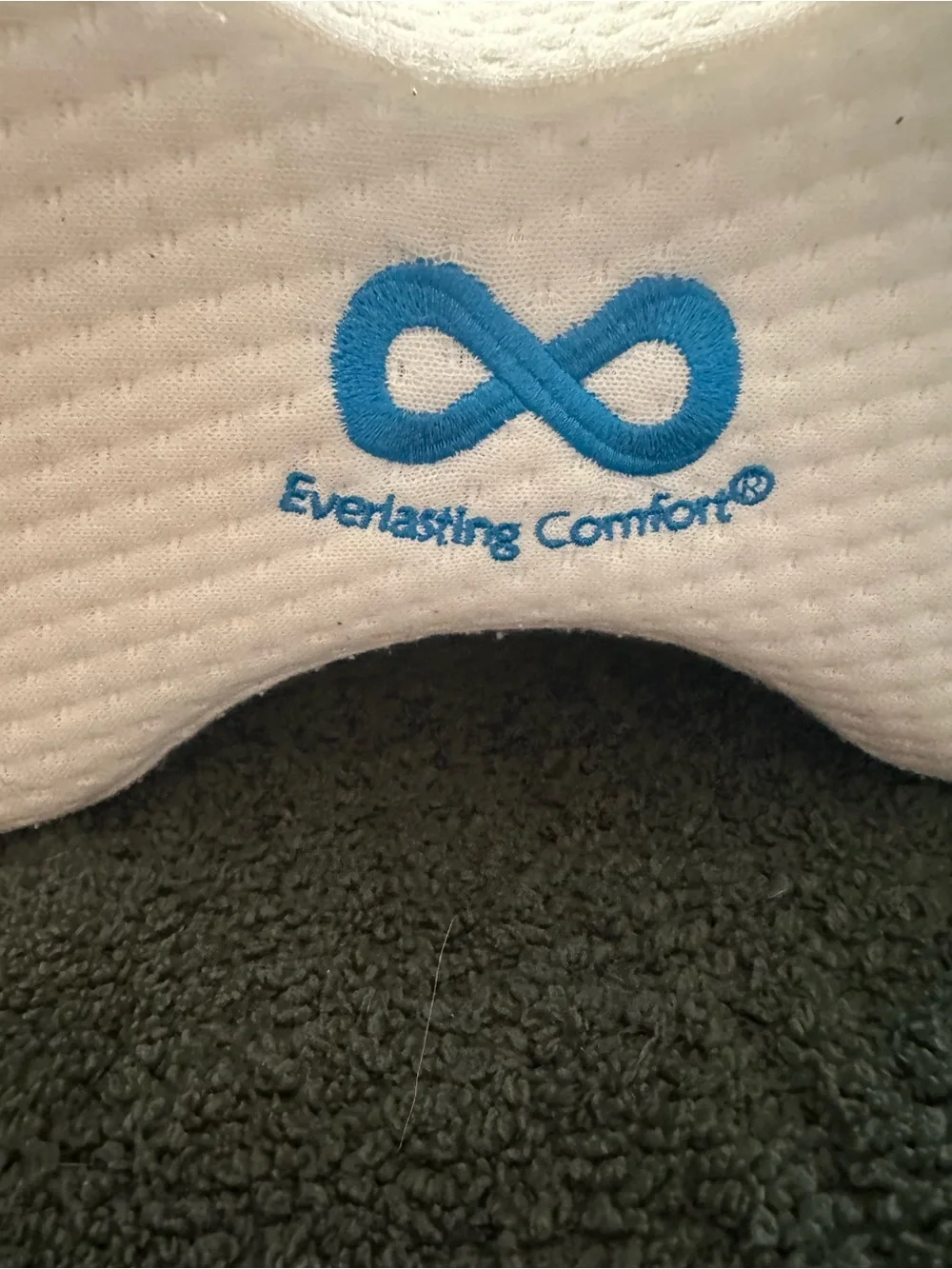 Everlasting Comfort Memory Foam Knee Pillow